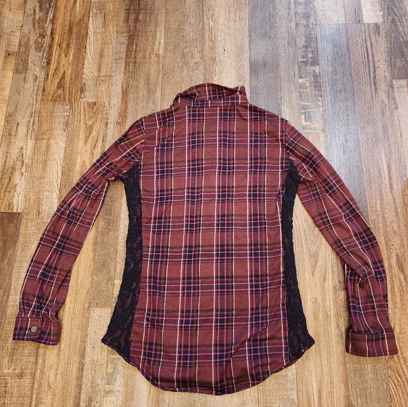 Vanity Plaid Top - Picture 2 of 5